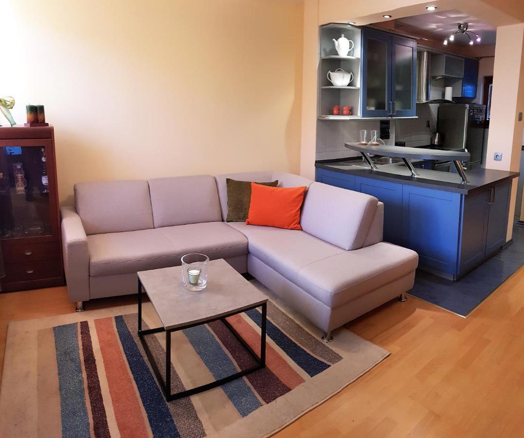 Apartament High Hill *
